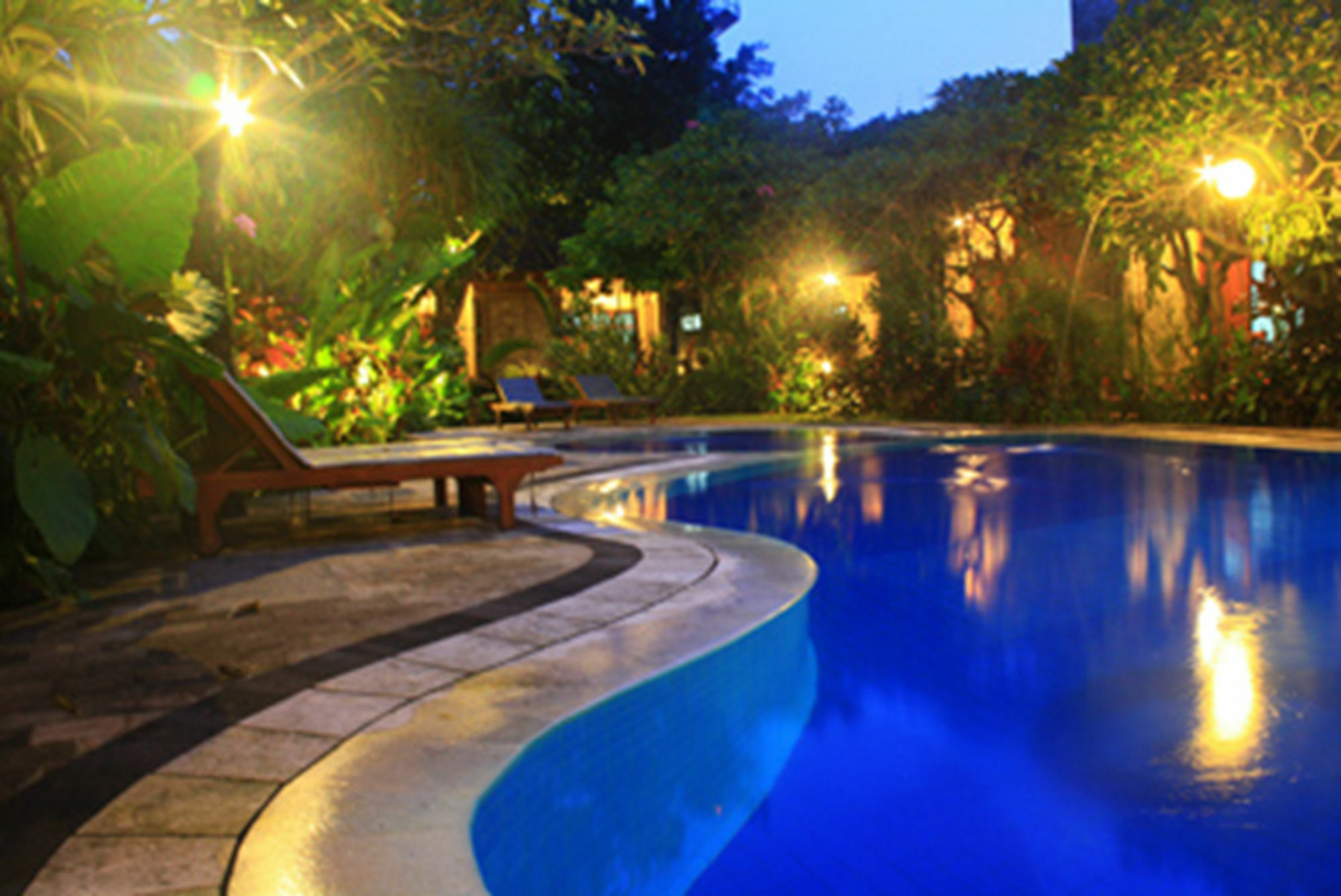 Jepun Bali Hotel Кута Экстерьер фото