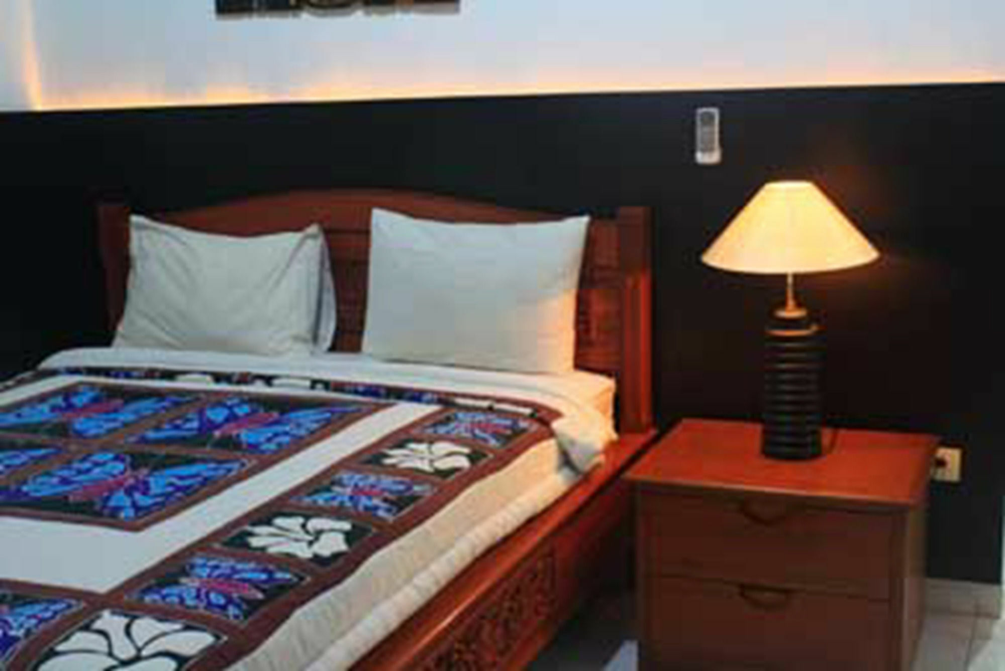 Jepun Bali Hotel Кута Экстерьер фото